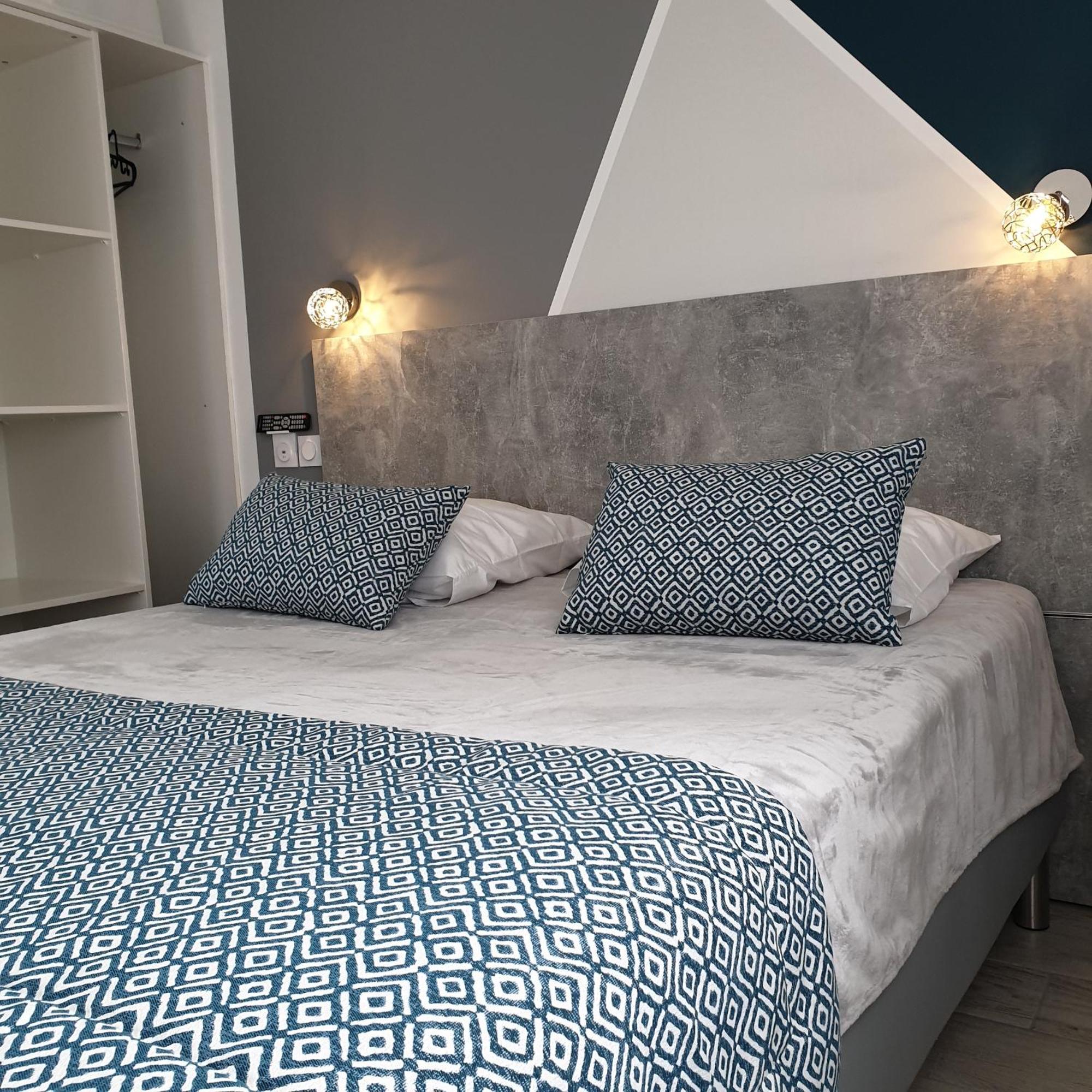 Chez Les J-Folais - 3 Kms Puy Dufou - Les Epesses Bed & Breakfast Luaran gambar